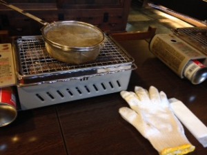 京都で人気　あられ作り体験京西陣　菓匠宗禅